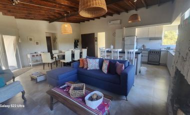 VENTA DE CASA EN COSTA ESMERALDA  LOTE 136