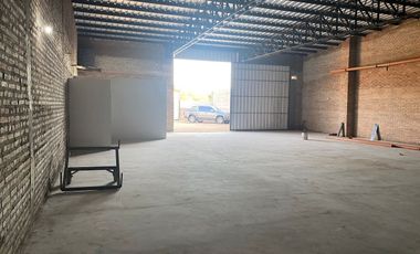 SE VENDE NAVE INDUSTRIAL. LOS BOULEVARES. CORDOBA