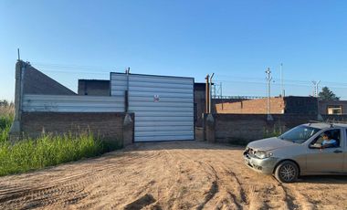 SE VENDE NAVE INDUSTRIAL. LOS BOULEVARES. CORDOBA