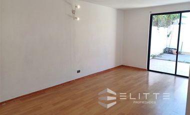 Casa en Arriendo en (VAG 13.538) Casa en arriendo en Maipú, Ciudad Satélite.