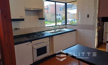 Casa en Arriendo en (VAG 13.538) Casa en arriendo en Maipú, Ciudad Satélite.