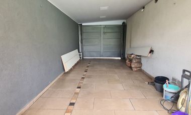 CASA 4 AMBIENTES EN VENTA MONTE GRANDE