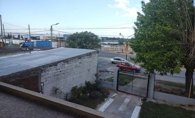 Ideal 2 familias Casa en venta 5 ambientes Bernal