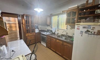 Venta Casa 4 ambientes c/cochera en Jose C.Paz
