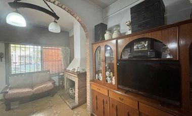 Venta Casa 4 ambientes c/cochera en Jose C.Paz