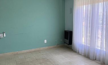 CASA EN VENTA EN PEHUAJÓ CON PILETA