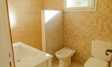 VENTA CASA A ESTRENAR 4 AMB BARRIO LAS LOMAS