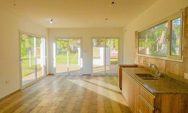 VENTA CASA A ESTRENAR 4 AMB BARRIO LAS LOMAS