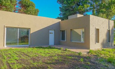 VENTA CASA A ESTRENAR 4 AMB BARRIO LAS LOMAS