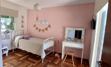VENTA CASA 4 AMB CON PARQUE , MAR DEL PLATA