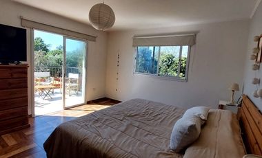 VENTA CASA 4 AMB CON PARQUE , MAR DEL PLATA