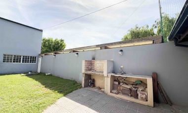 Casa en venta en Lisandro Olmos