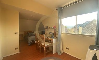 Arriendo casa en Los Trapenses Condominio 5d+serv.