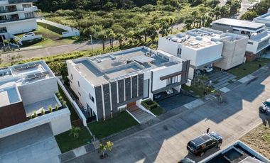 Casa en VENTA en MARINA Y GOLF PUNTA TIBURON