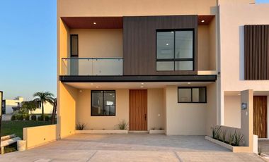 Casa en VENTA en Lomas del dorado