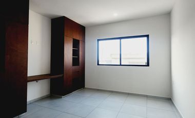 CASA EN VENTA con recamara en planta baja Fraccionamiento LOMAS DEL DORADO