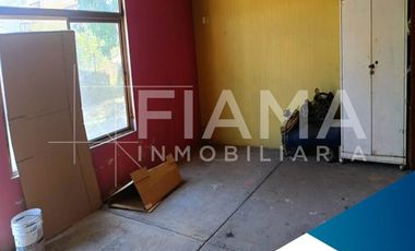 BODEGA CON OFICINA EN VENTA, COL. AMADO NERVO, TEPIC, NAY. (EN)