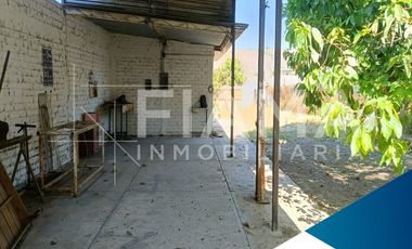 BODEGA CON OFICINA EN VENTA, COL. AMADO NERVO, TEPIC, NAY. (EN)
