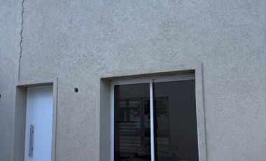 Casa en PH  de 3 dormitorios en Esperanza Renovada a Estrena