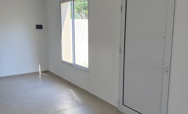 Casa en PH  de 3 dormitorios en Esperanza Renovada a Estrena