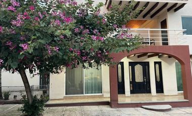 Casa sola alberca 👙 propia 400mts 📍 Ocotepec, Morelos $5,500,000 💵