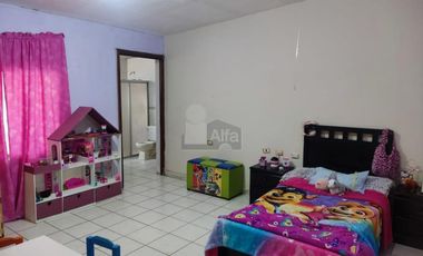 Casa sola en venta en Lomas de Lourdes, Saltillo, Coahuila