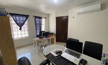 CASA EN VENTA EN HEROES DE NACOZARI, CIUDAD DEL CARMEN, CAMPECHE