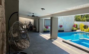 Casa en calle cerrada  en Venta