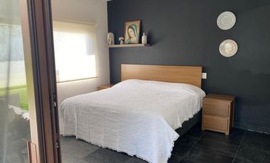 Casa en calle cerrada  en Venta