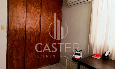 Casa equipada en San Genaro, Escobedo | 3 recámaras, 90 m² de terreno, 120 m² de