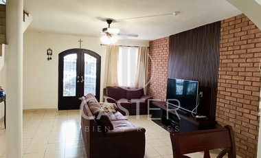 Casa equipada en San Genaro, Escobedo | 3 recámaras, 90 m² de terreno, 120 m² de