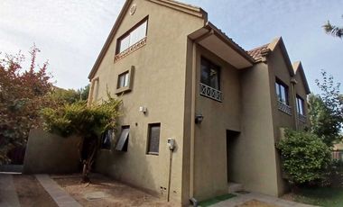 Casa en arriendo en HUECHURABA