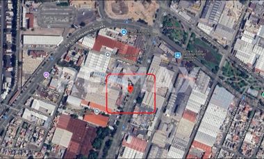Venta de amplia Bodega Comercial cerca de Central de Abastos - (3)