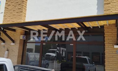Local en renta plaza mayorazgo - (3)