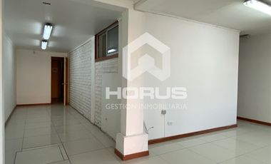Casa en Arriendo en Local comercial u oficina en Villa Codelco.