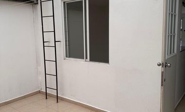 Casa en renta, Las Americas Ecatepec de Morelos, Edo Mex, 2 recamaras, 1.5 baños, 1 estacionamiento.