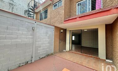 Casa en Venta en Fraccionamiento los Laureles Tapachula