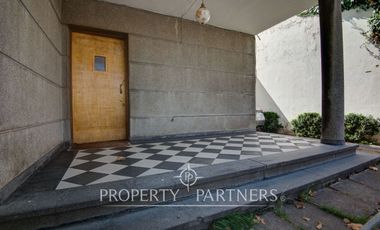 Amplia casa Habitacional / Comercial, cercana a Barrio Italia