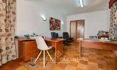 Amplia casa Habitacional / Comercial, cercana a Barrio Italia