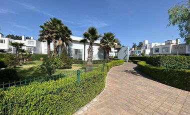 Casa en Renta en Valle de Encinos