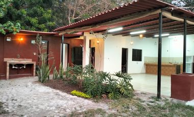 Se renta Quinta con terraza en Km 1 camino la Capacha, Colima