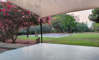 Se renta Quinta con terraza en Km 1 camino la Capacha, Colima