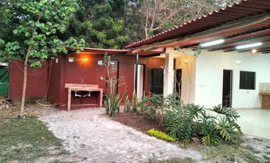 Se renta Quinta con terraza en Km 1 camino la Capacha, Colima