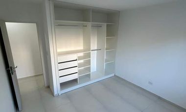 Casa a estrenar en barrio privado