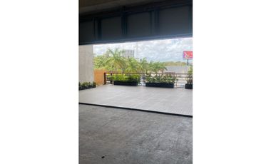 Renta Local Comercial Cancun Av Huayacan 205 m2 $500 m2