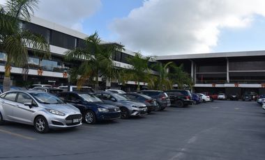 Renta Local Comercial Cancun Av Huayacan 205 m2 $500 m2
