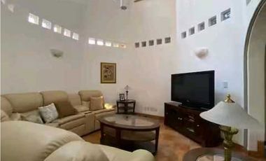 RENTA DE RESIDENCIA AMUEBLADA EN RANCHO CORTÉS