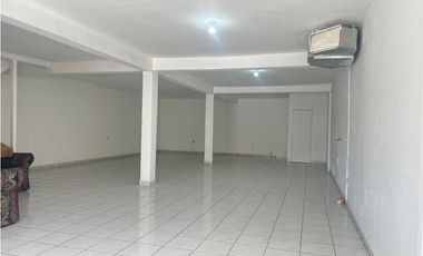 Bodega en venta con opción a renta