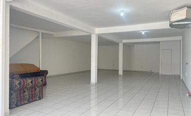 Bodega en venta con opción a renta