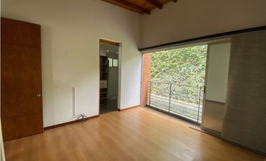 ESPECTACULAR CASA ALTOS DEL POBLADO SECTOR EXCLUSIVO EN MEDELLIN